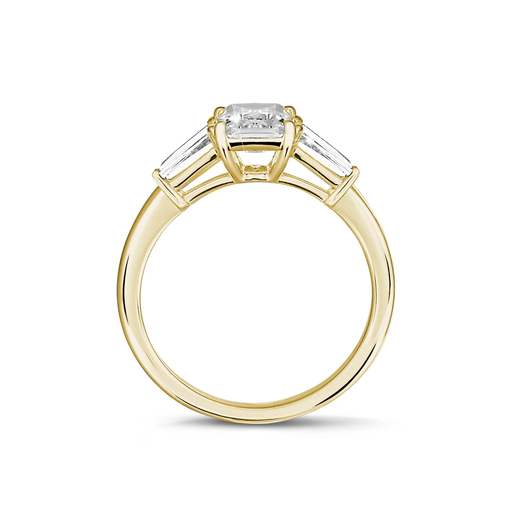 1.00 quilates anillo trilogía en oro amarillo con diamante princesa y baguettes cónicos 