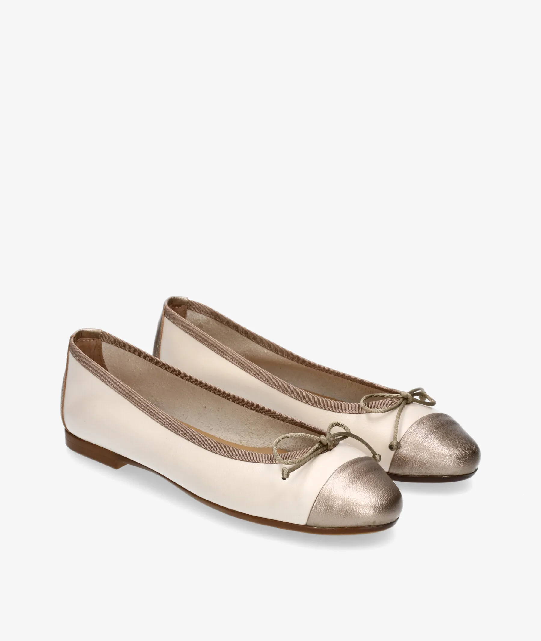 Bailarinas pabloochoa.shoes 24040 en taupe metalizado