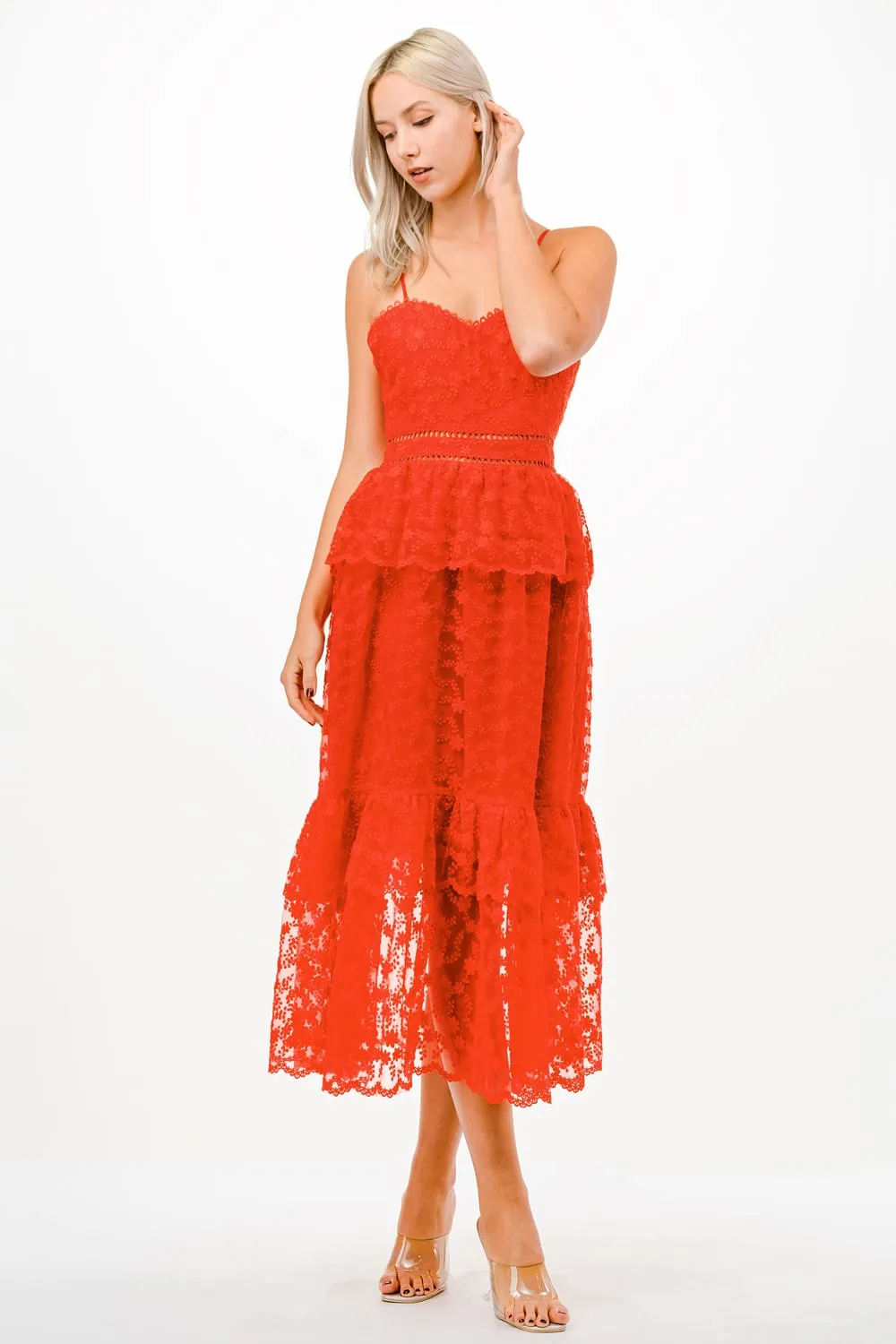 VESTIDO DETALLES BORDADOS